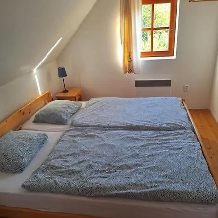 Roubenka Zlatnice -